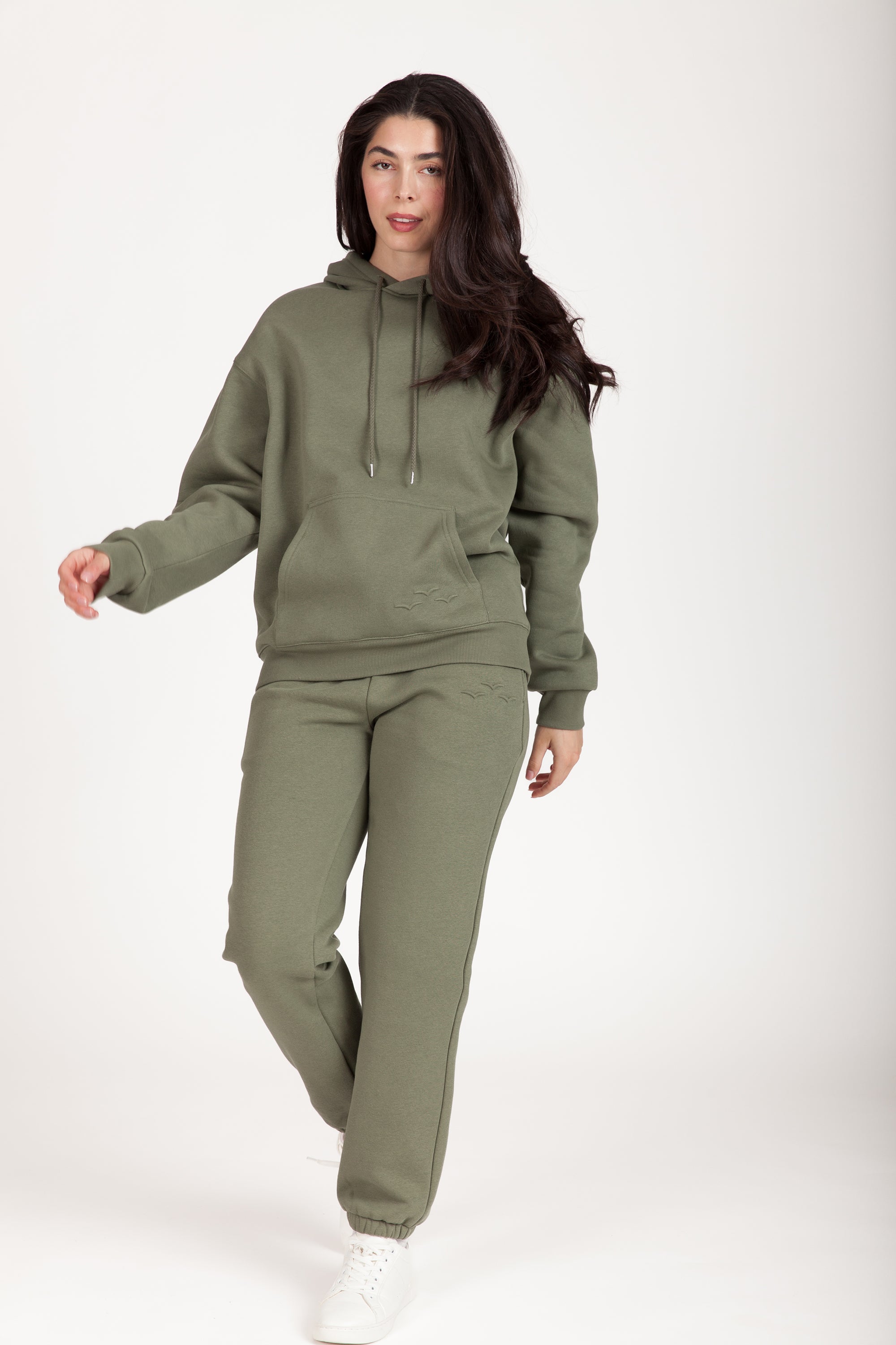 Women’s premium fleece relaxed sweatsuit set in olive