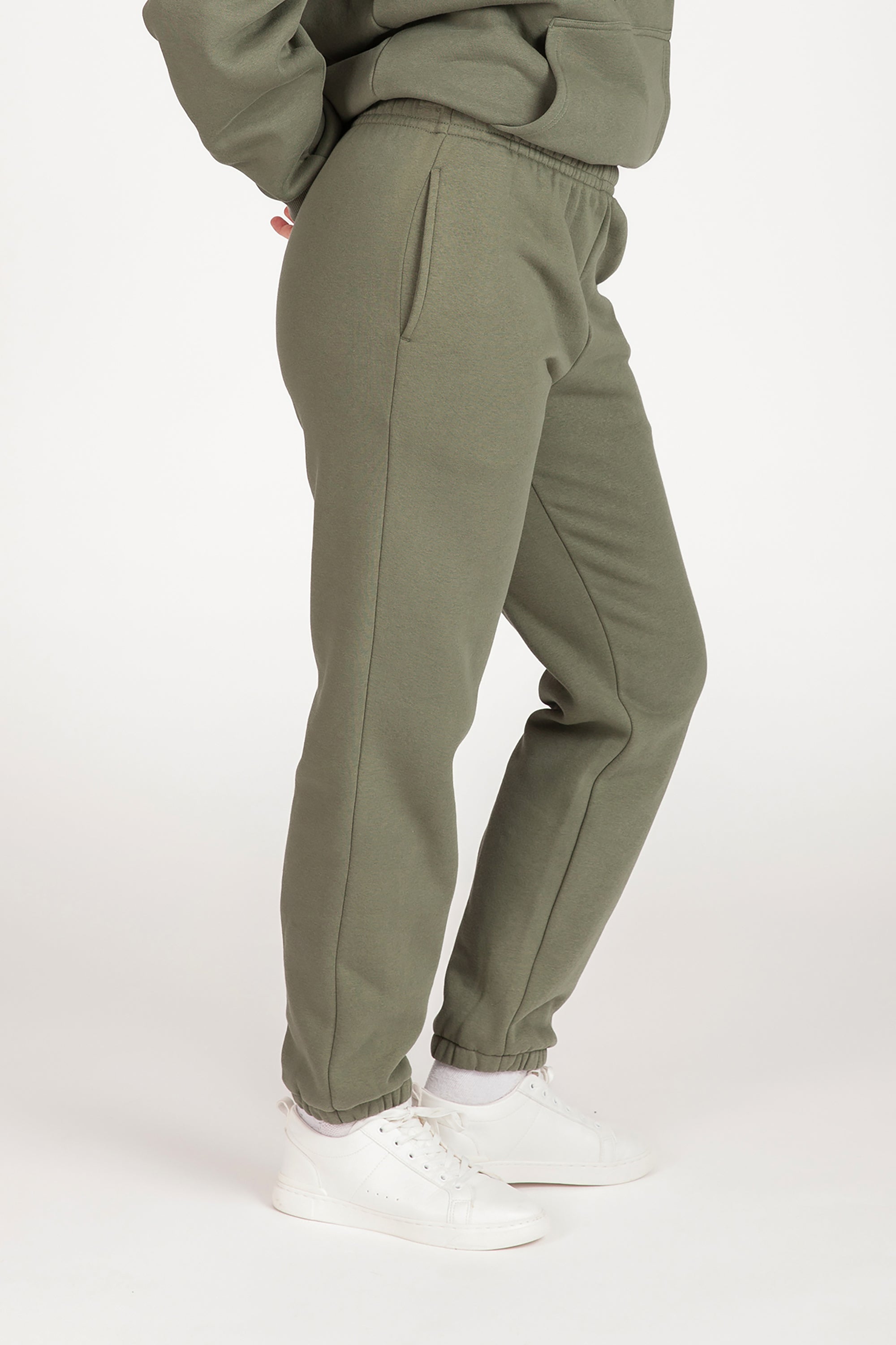 Fleece Regular Fit Sweatpants in Olive