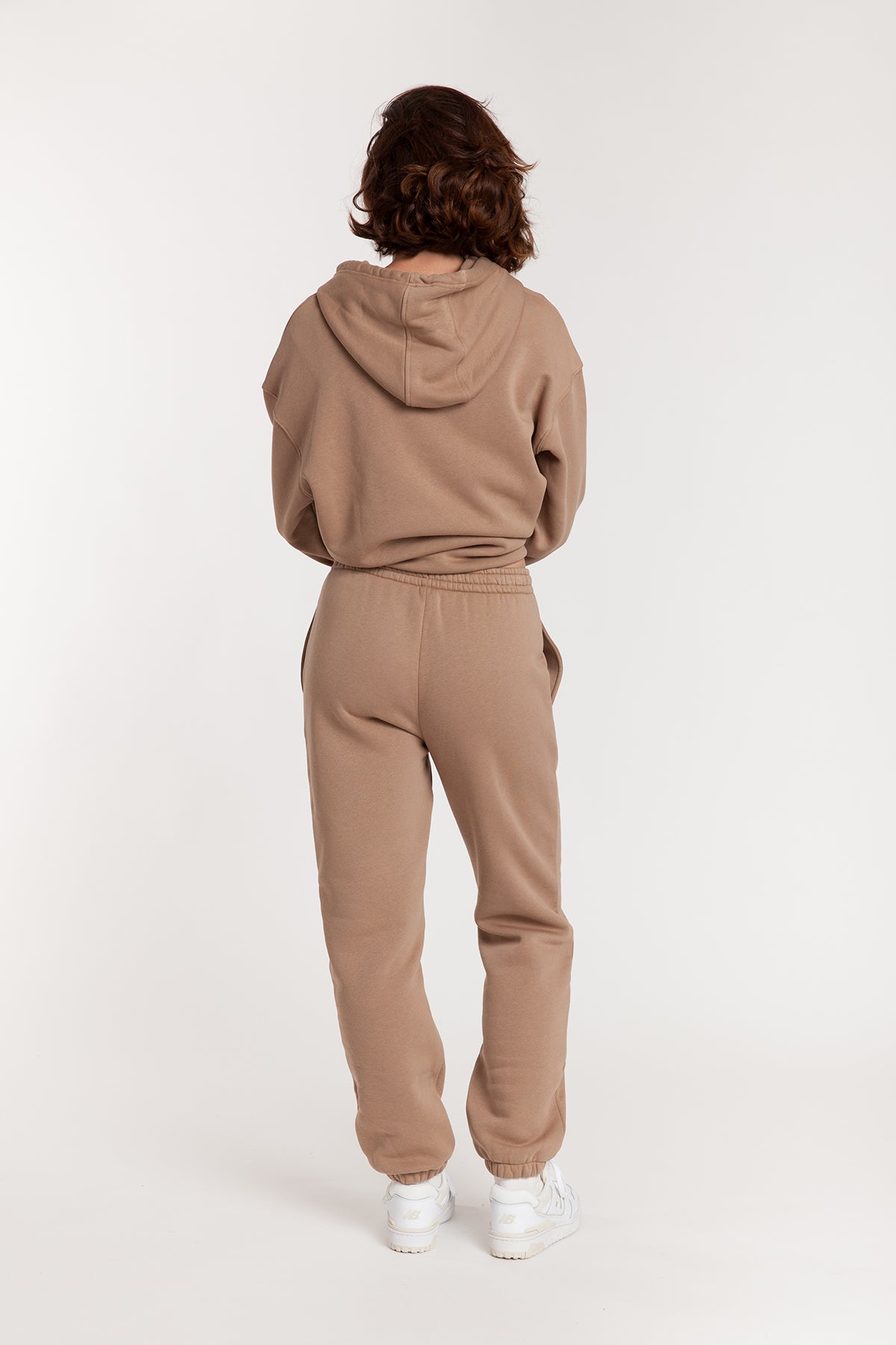 Nova premium fleece relaxed jogger in camel
