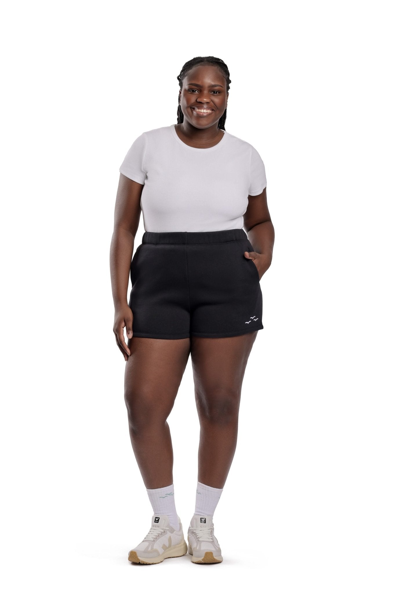 Arie inseam short in black - Lazypants
