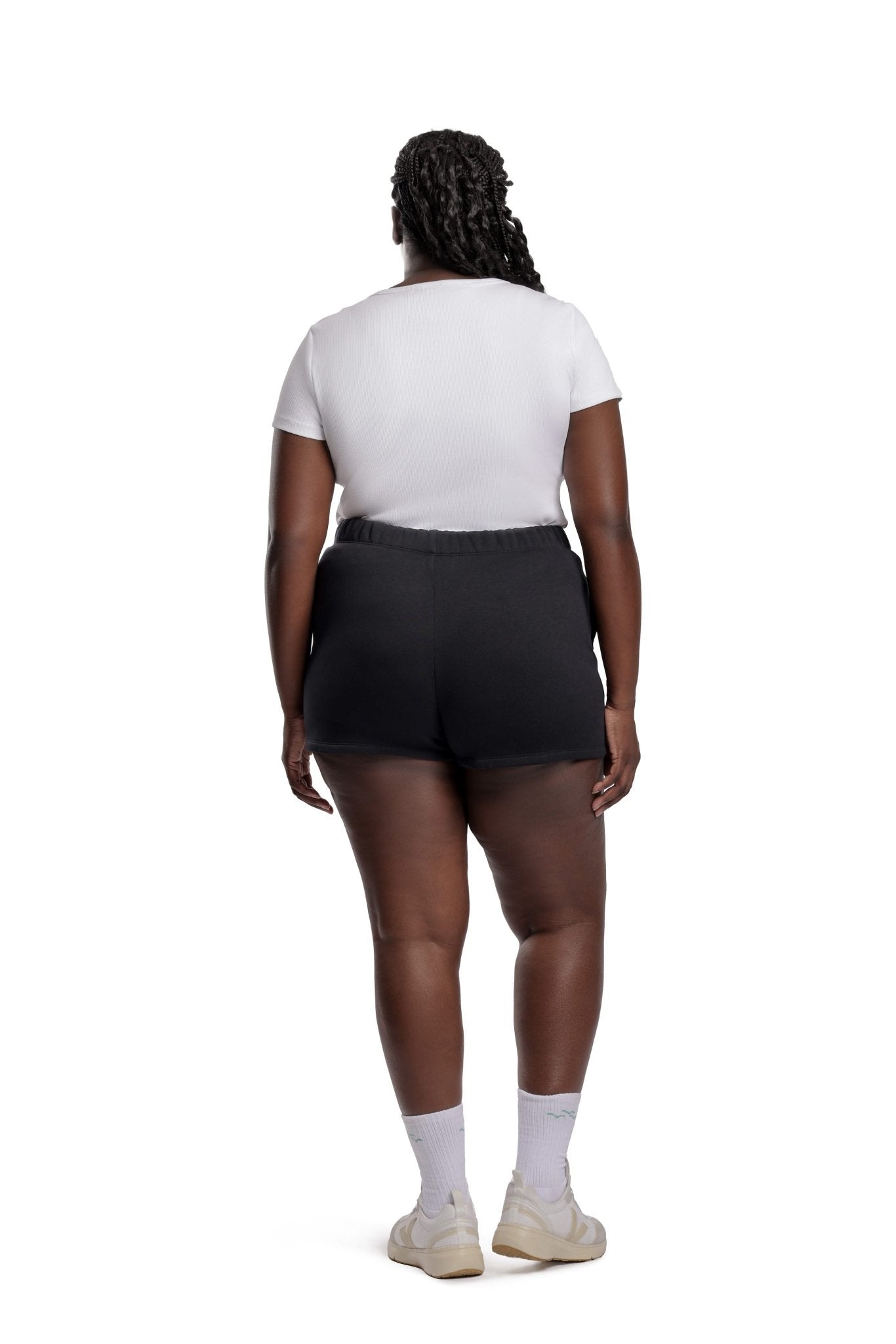 Arie inseam short in black - Lazypants