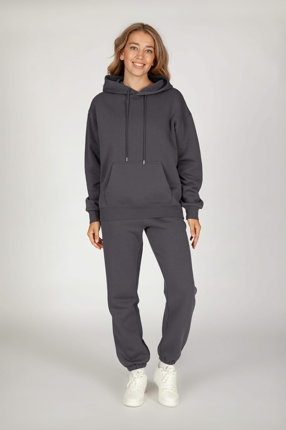 Women's tracksuit in navy wash
