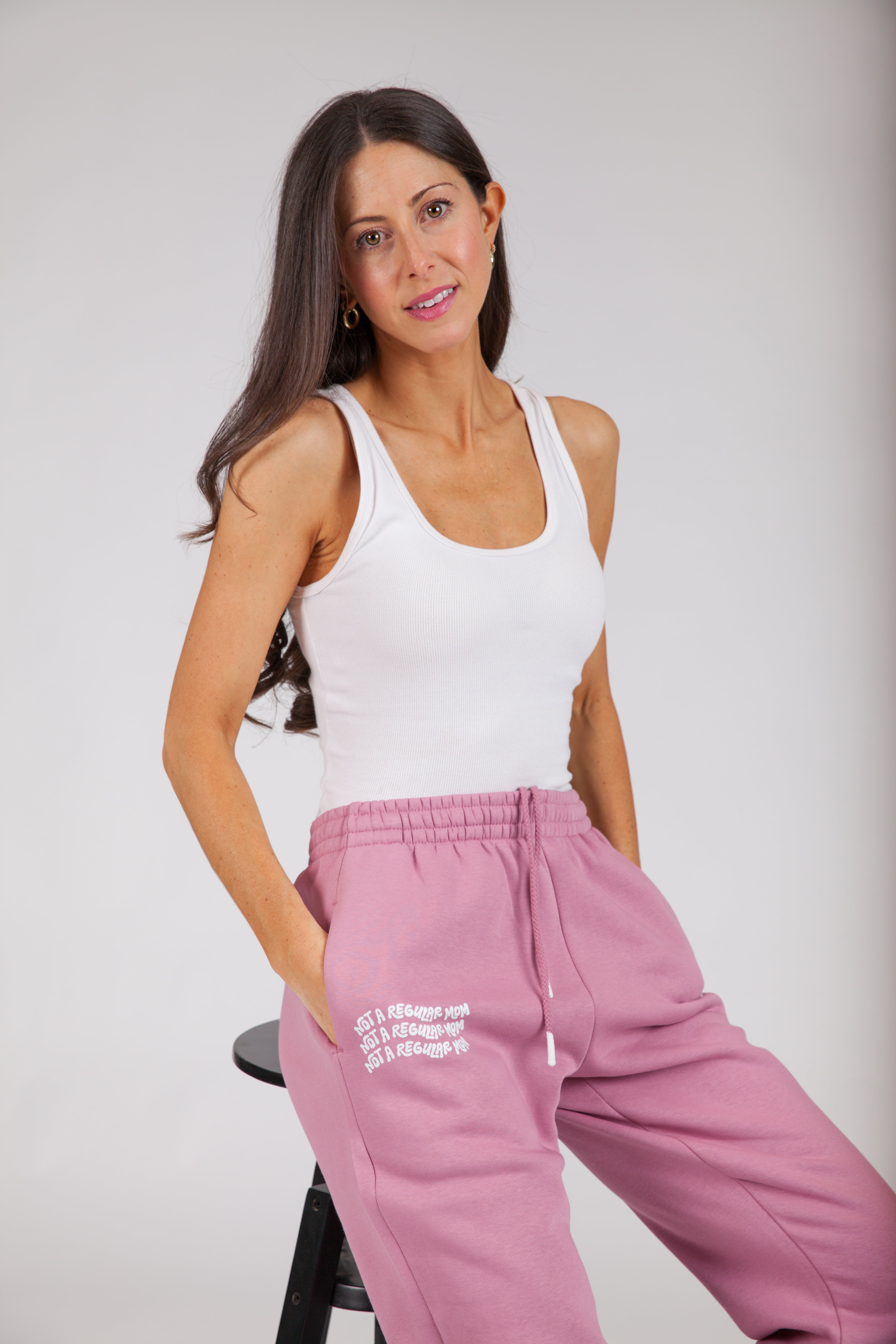 Not a reg mom relaxed fleece jogger in orchid pink