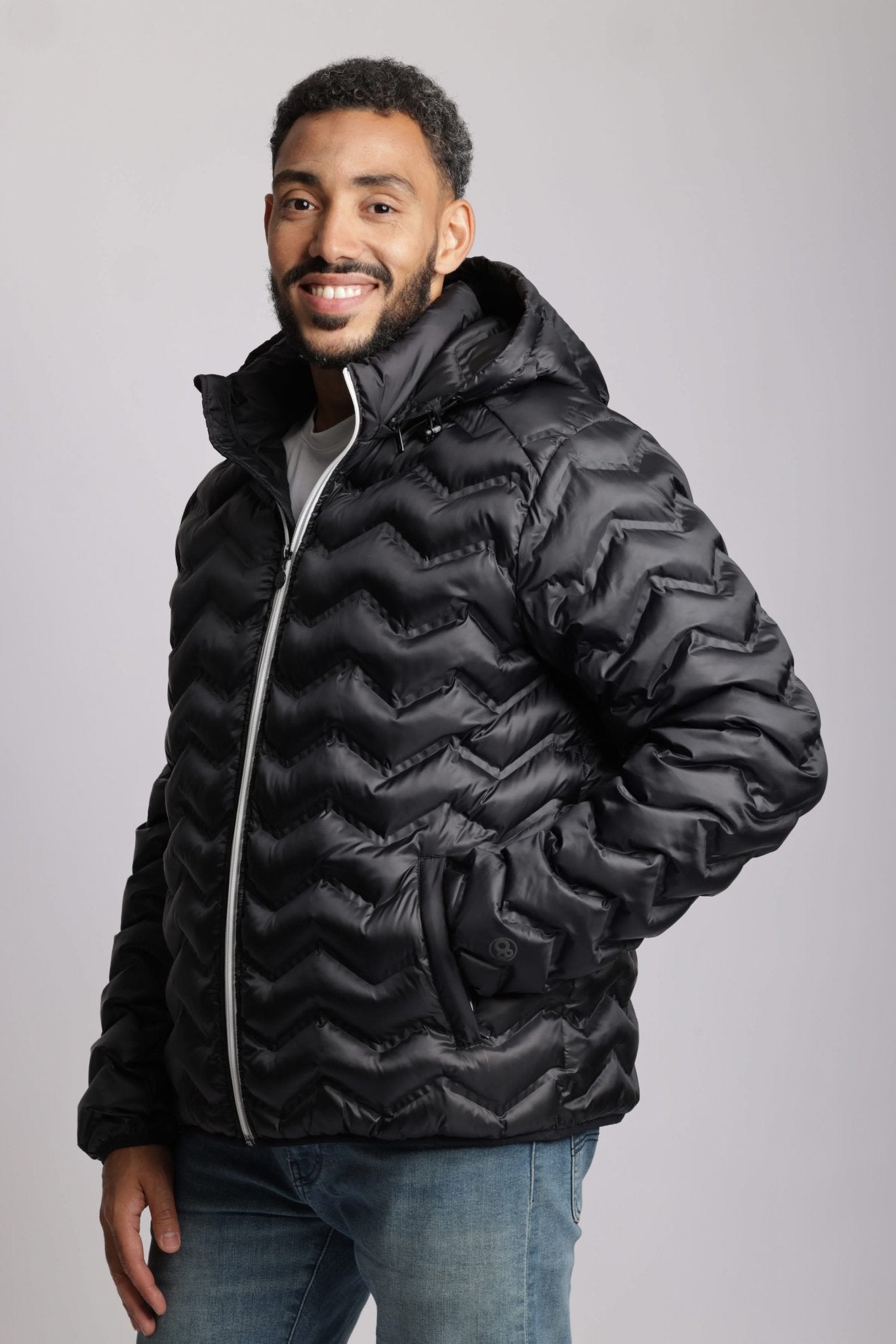 Men's packable puffer jacket in black - Lazypants