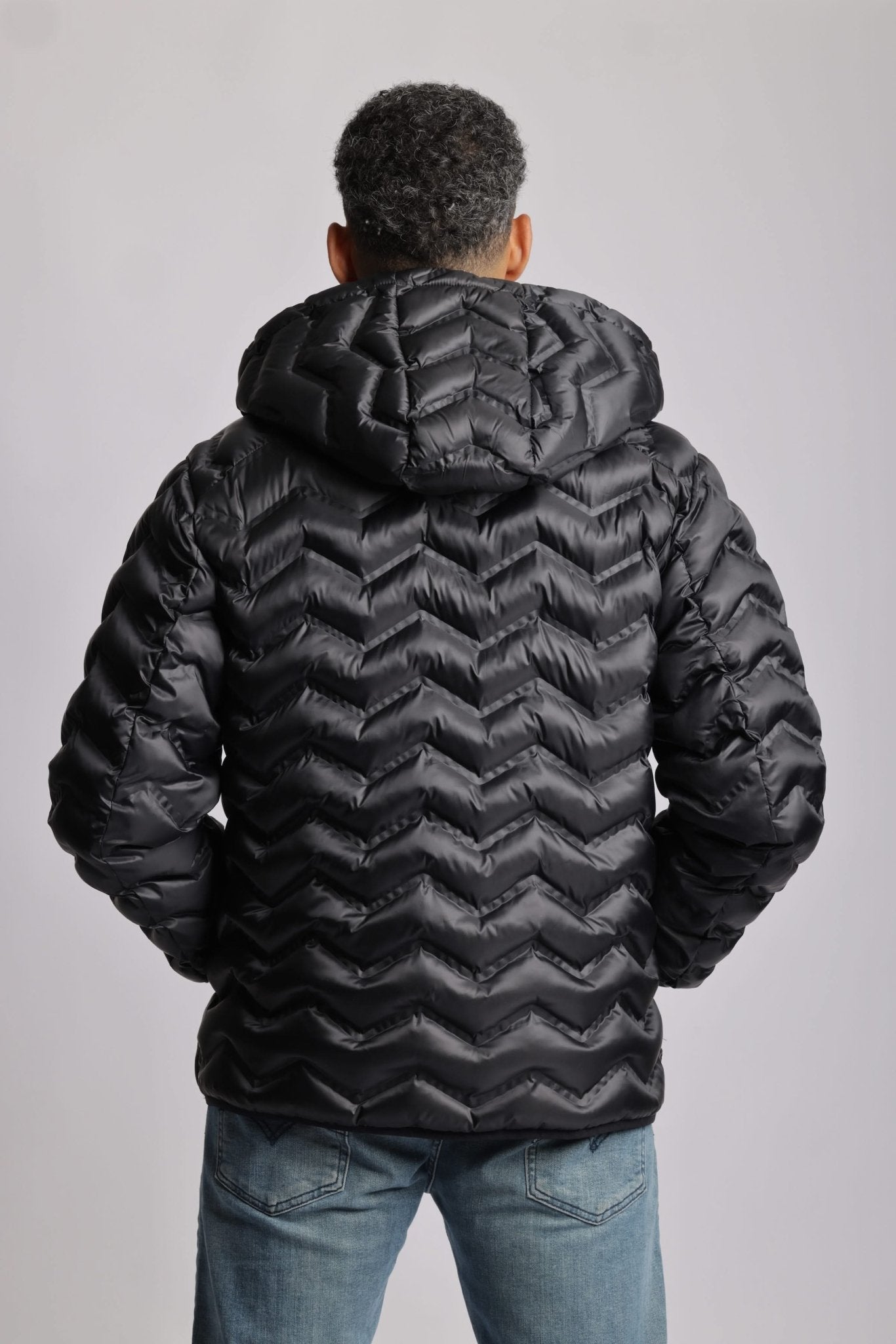 Men's packable puffer jacket in black - Lazypants