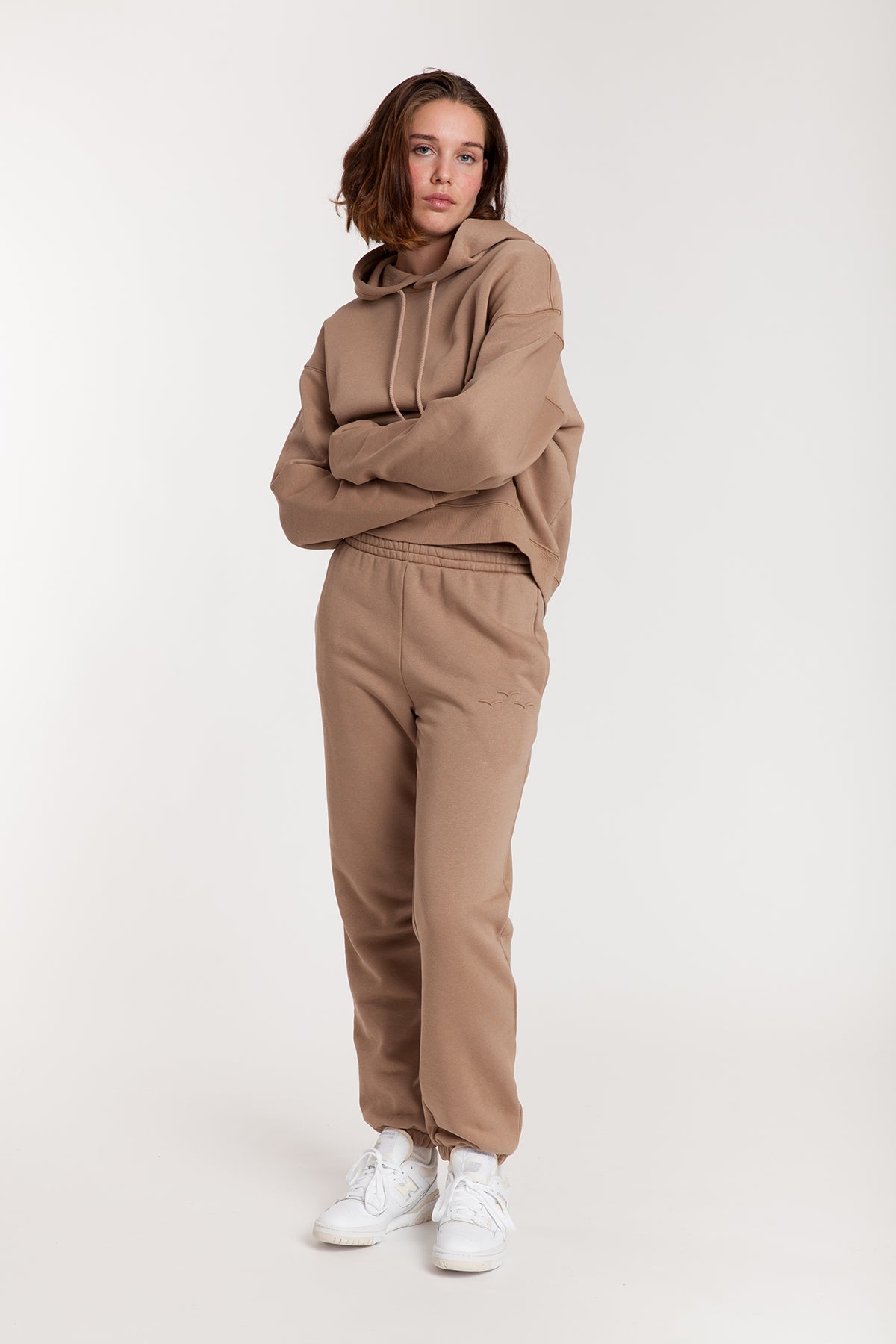 Nova premium fleece relaxed jogger in camel