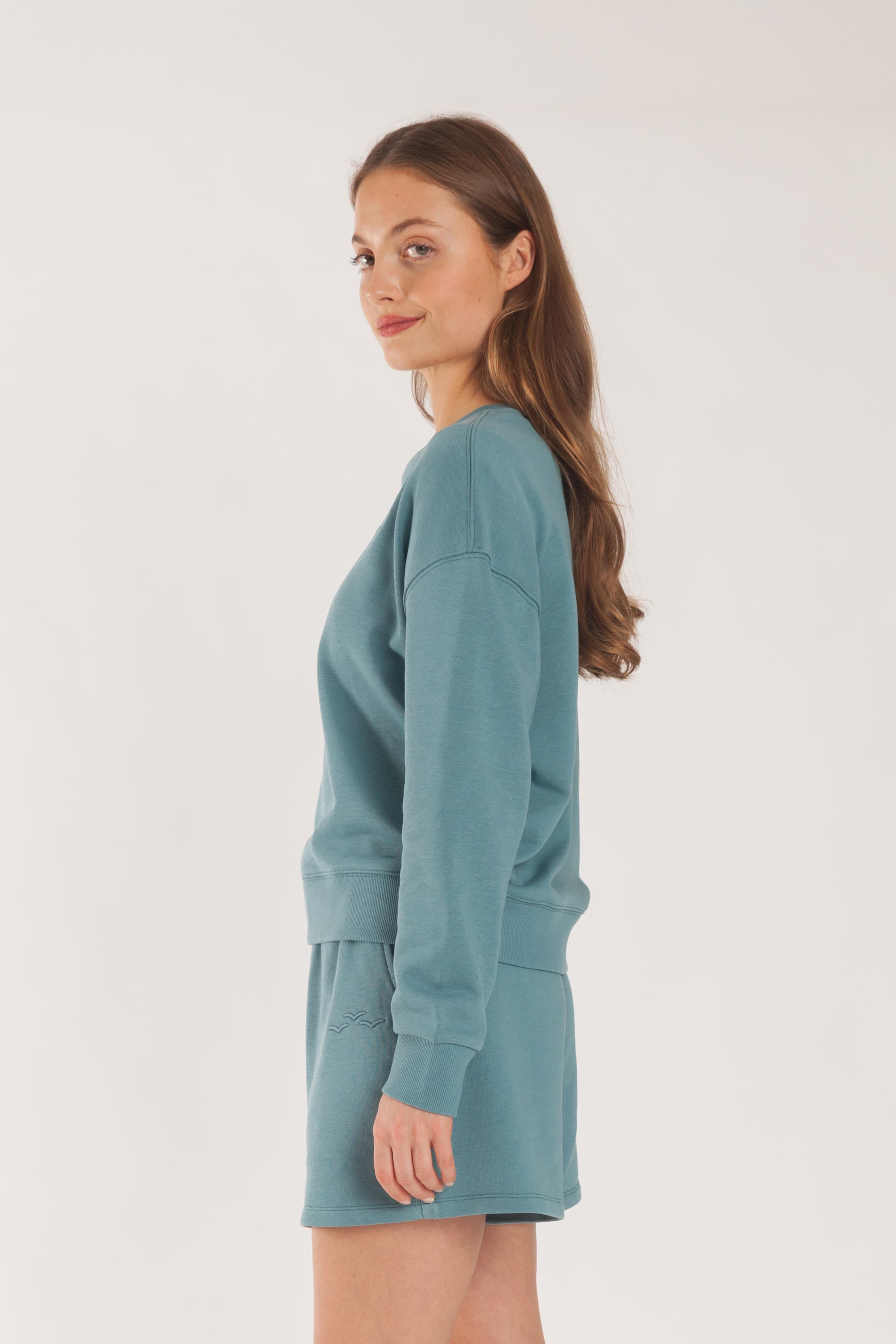 Kiara Crewneck French terry sweatshirt in tidal blue