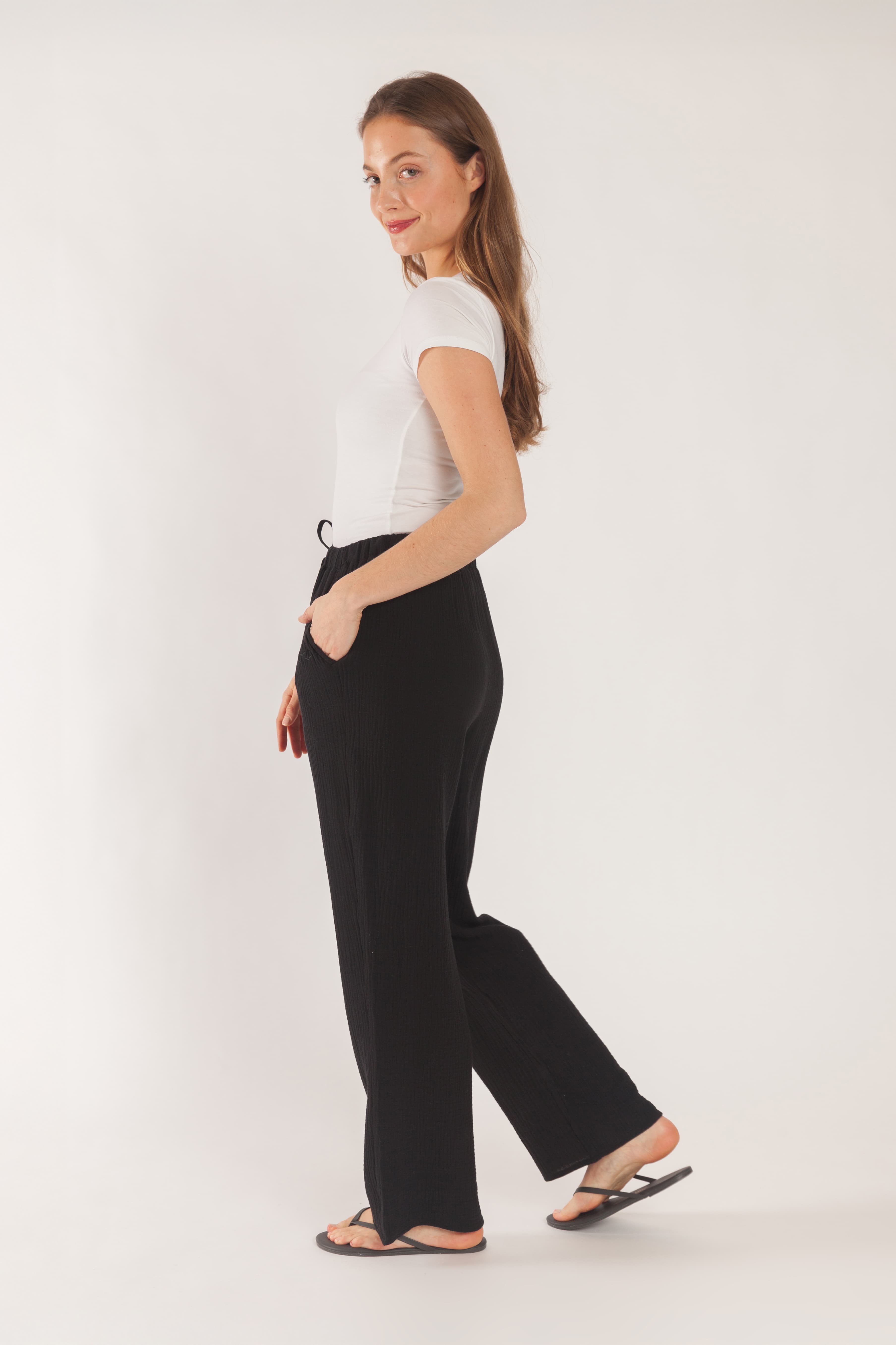 Rielle Cotton Gauze straight leg pants in black