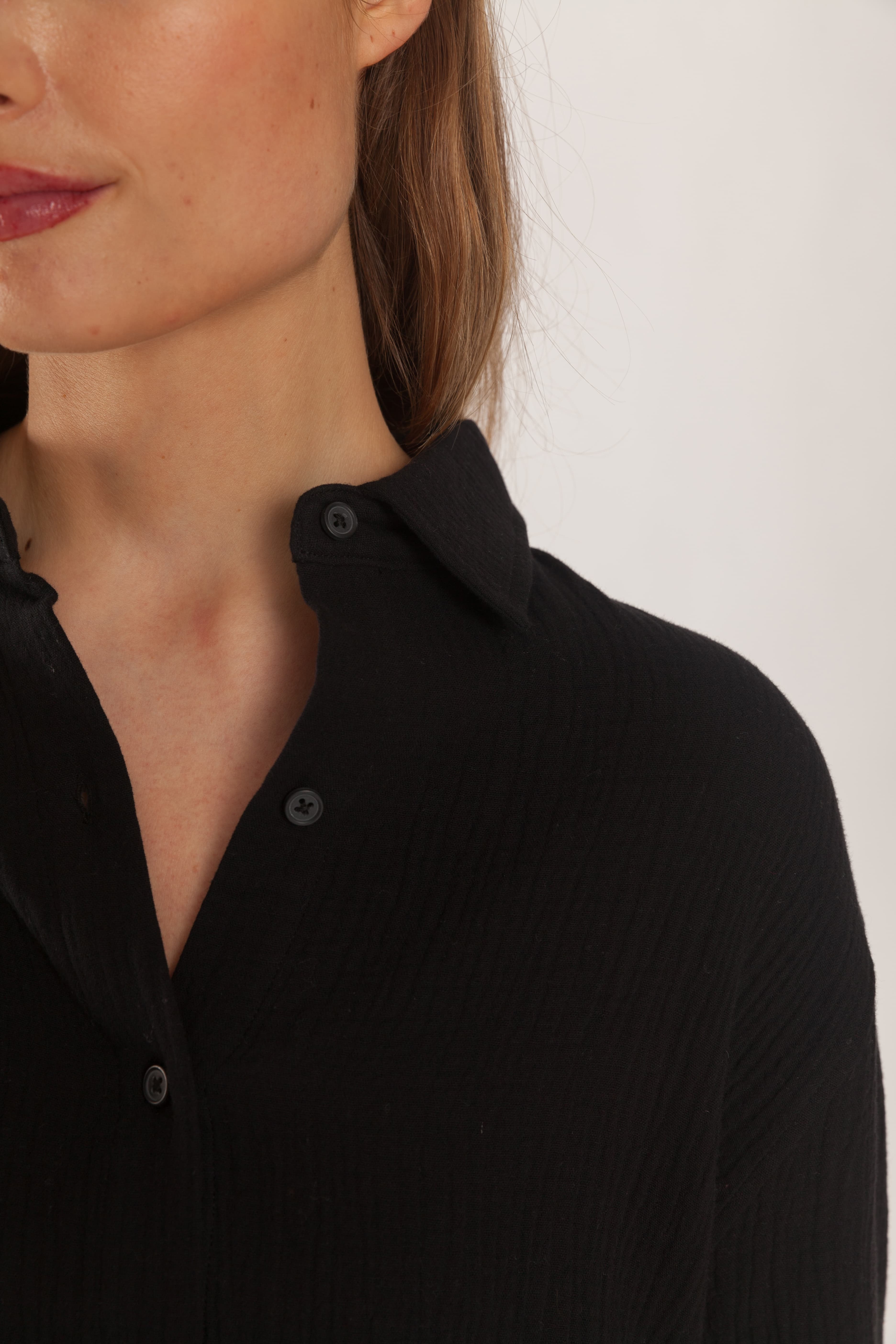 Clarisse cotton gauze button up shirt in black