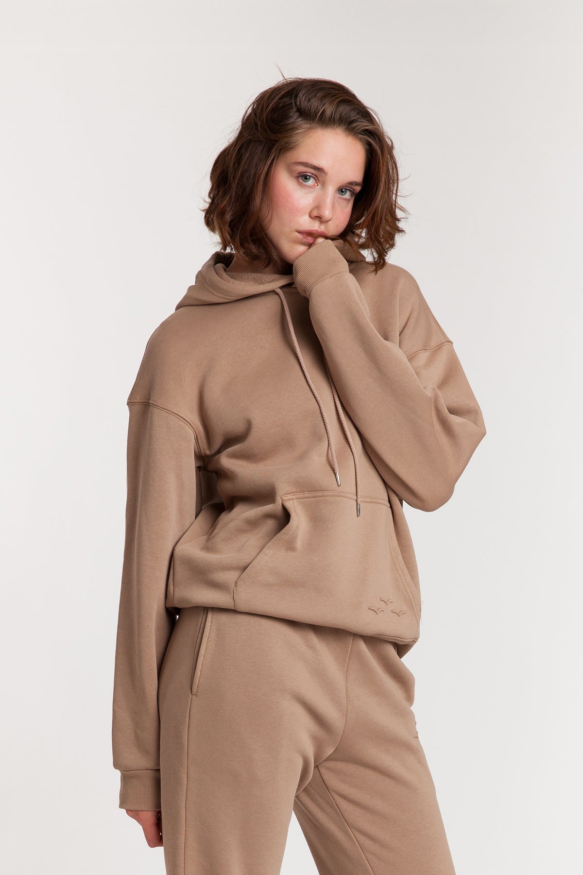 Chlo Relaxed Fit Hoodie in Camel