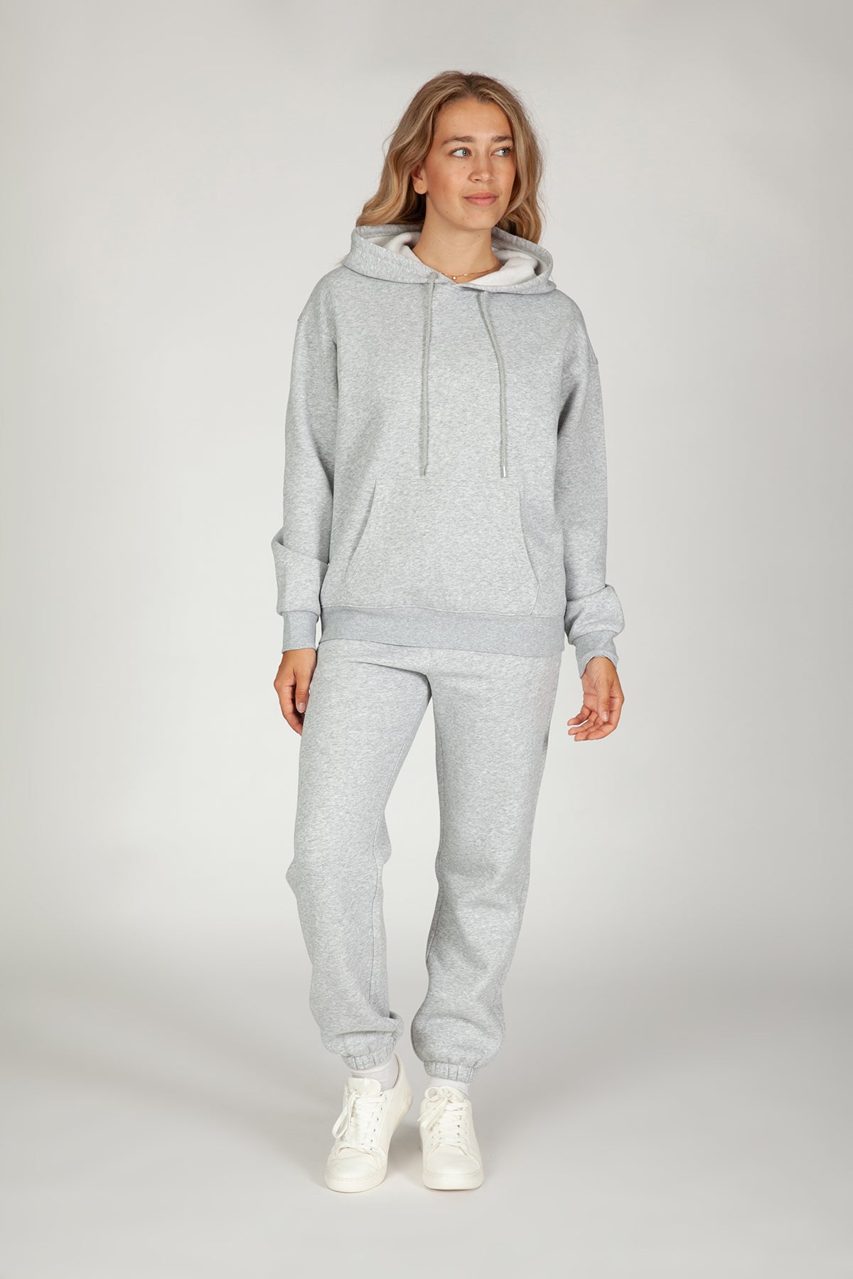 Women's tracksuit in classic grey