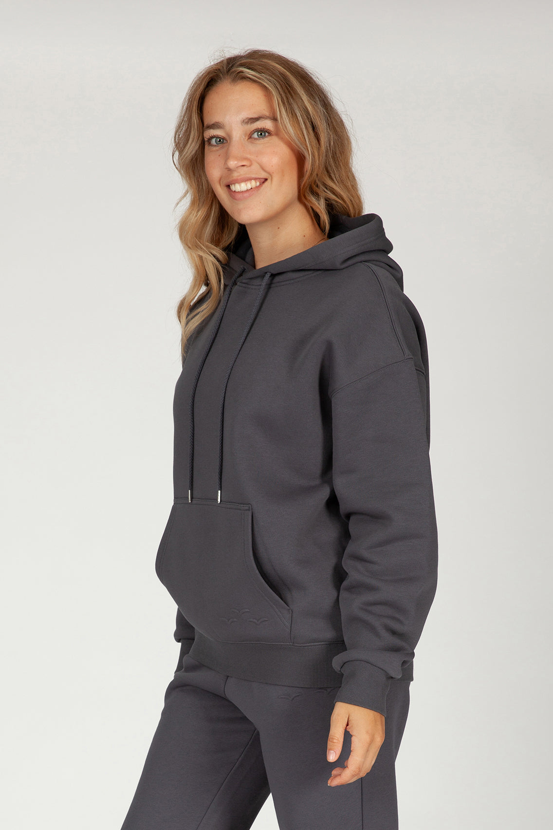 Chlo Relaxed Fit Hoodie in Navy Wash