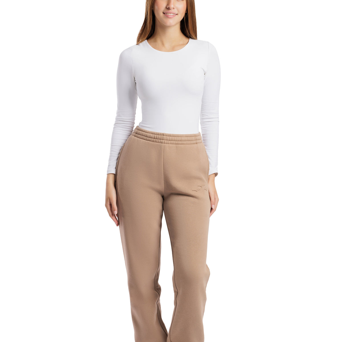 woman premium fleece relaxed sweatpants in camel