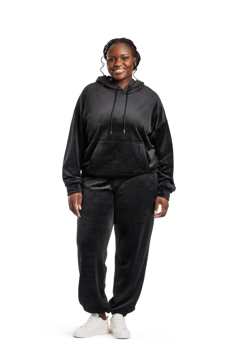 Women’s Chlo double-face velour sweatsuit set in black