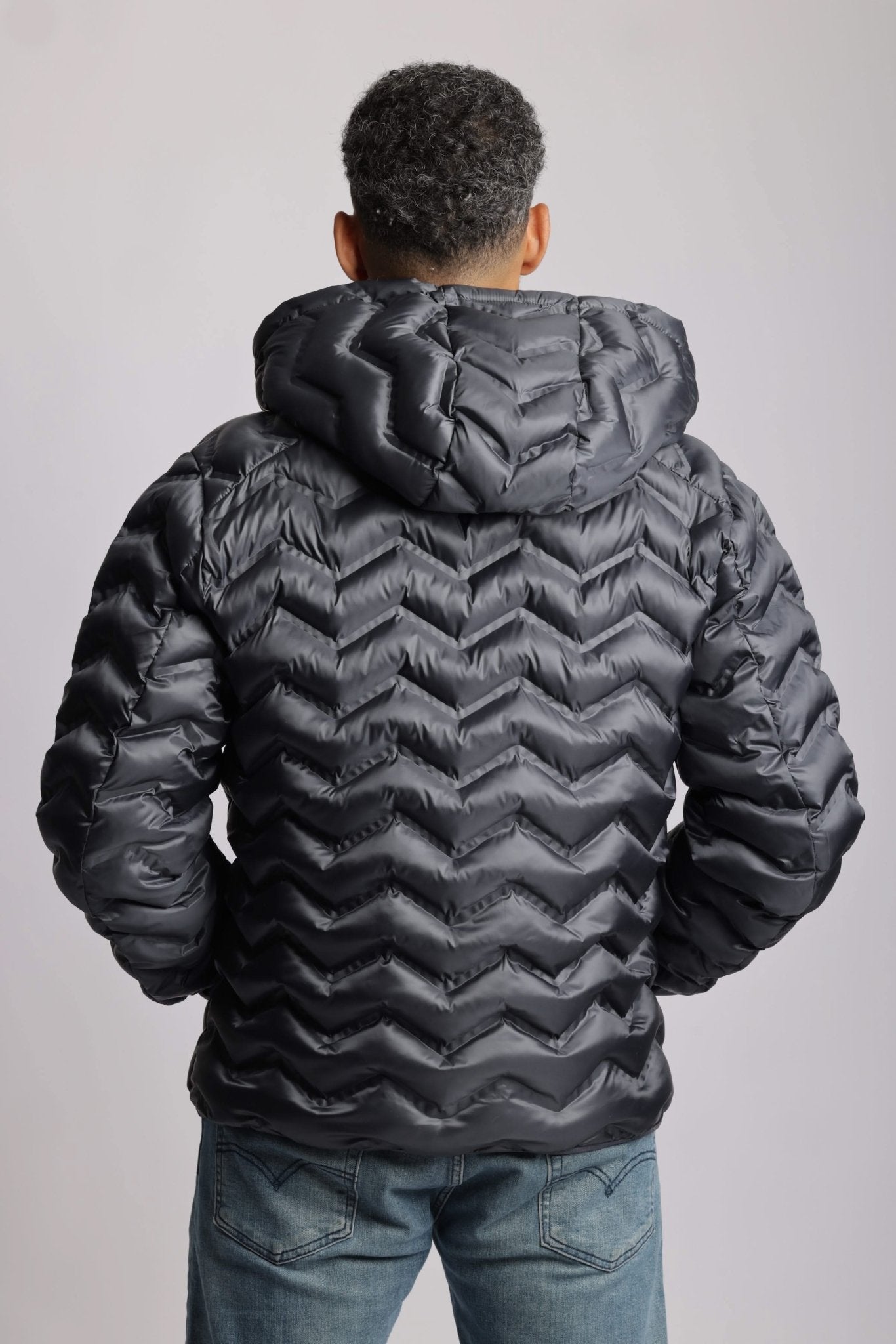 Men's packable puffer jacket in anthracite - Lazypants