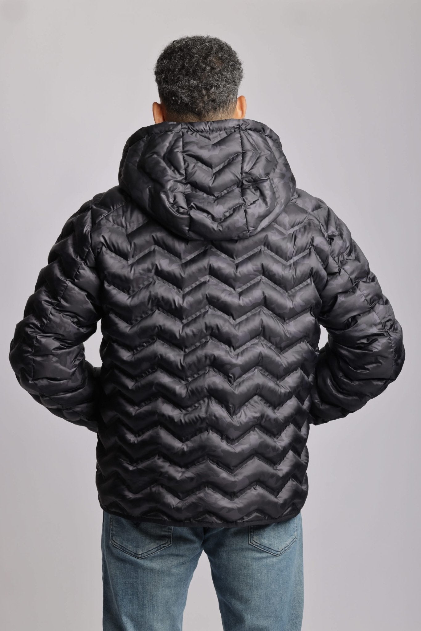 Men's packable puffer jacket in black camo - Lazypants